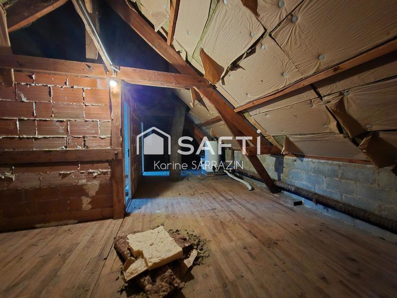 Maison - 92 m² - 6 pièces