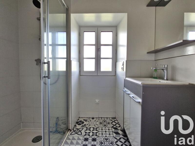 Maison - 275 m² - 11 pièces