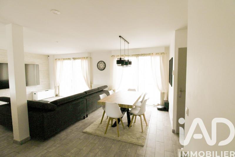 Maison - 96 m² - 5 pièces