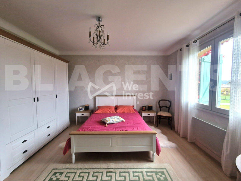 Maison - 175 m² - 6 pièces