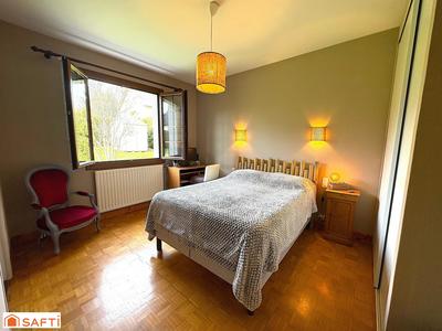 Maison - 122 m² - 4 pièces