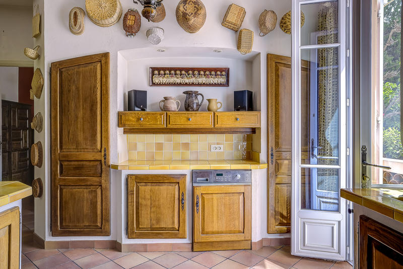 Maison - 200 m² - 7 pièces