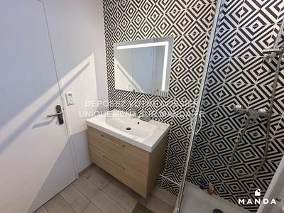 Chambre - 12 m² - 6 pièces