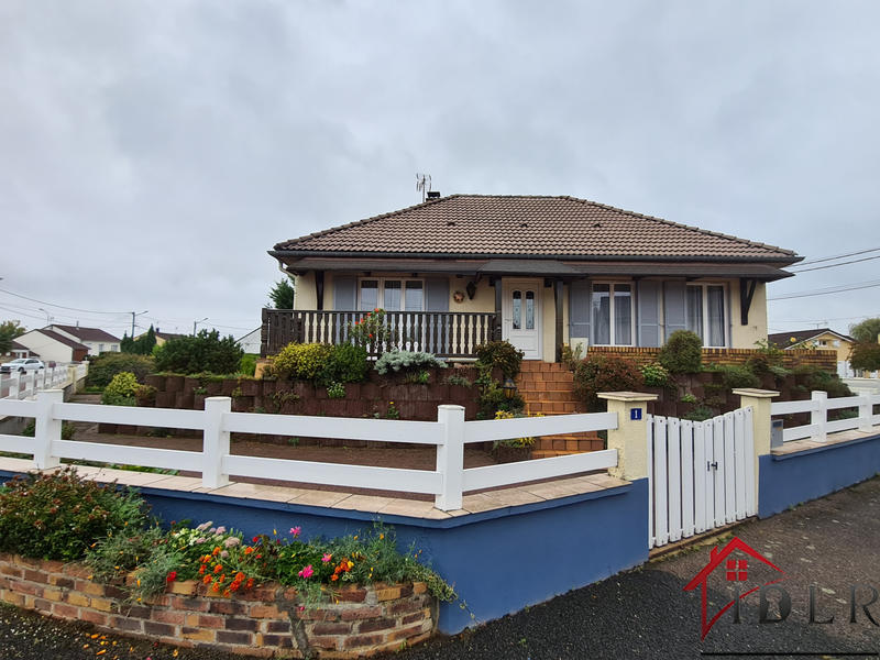 Maison - 90 m² - 5 pièces