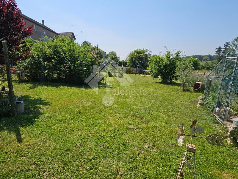 Maison de village - 238 m² - 10 pièces