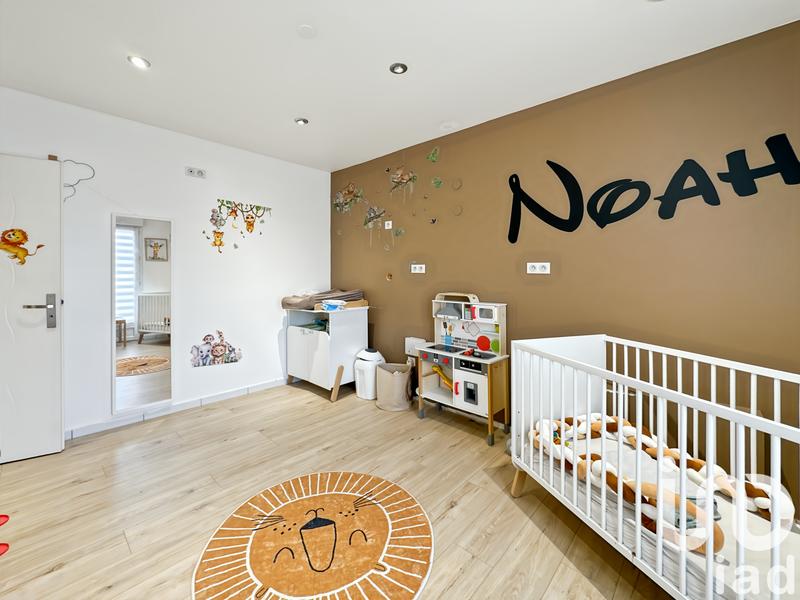 Maison - 180 m² - 7 pièces