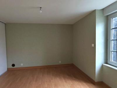 Maison - 111 m² - 5 pièces