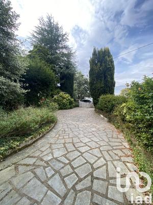 Maison - 146 m² - 12 pièces