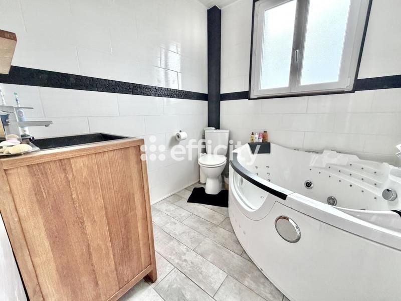 Pavillon - 80 m² - 4 pièces