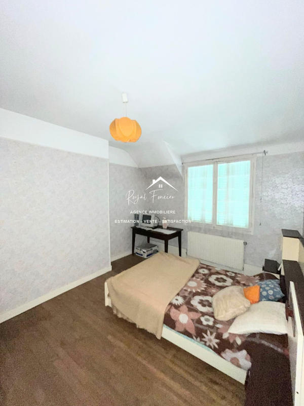 Maison ancienne - 102 m² - 7 pièces