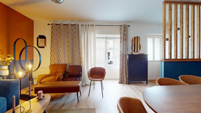 Maison - 133 m² - 9 pièces