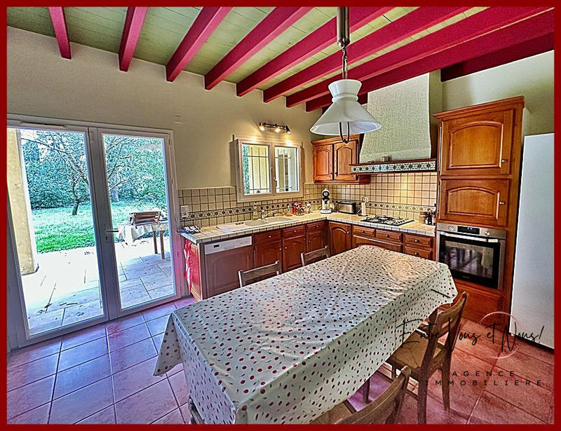 Maison contemporaine - 250 m² - 8 pièces