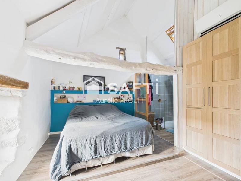 Maison - 200 m² - 7 pièces