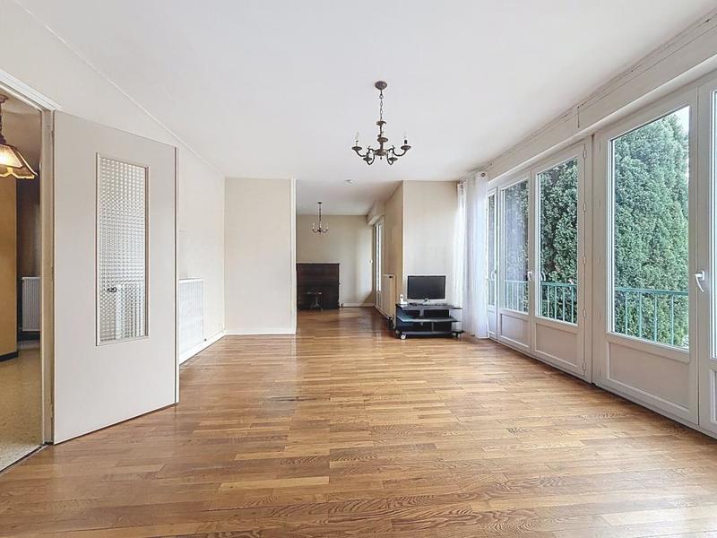 Maison - 145 m² - 8 pièces