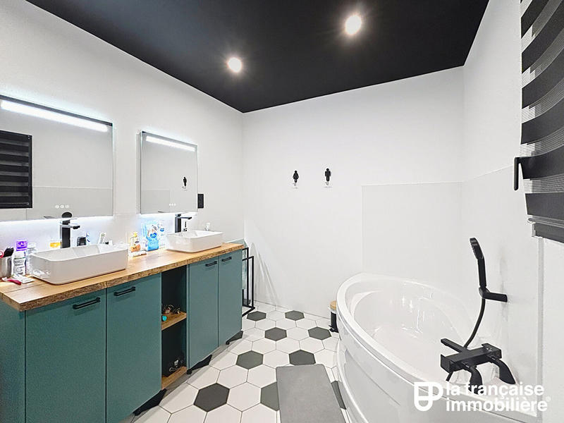 Maison - 108 m² - 5 pièces