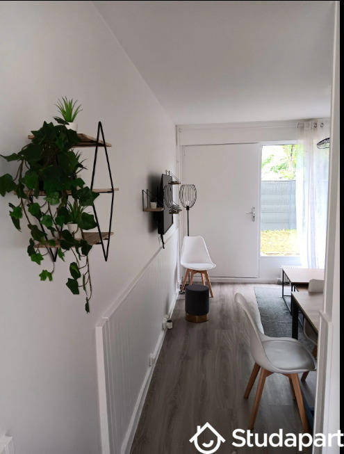 Chambre - 10 m² - 1 pièce