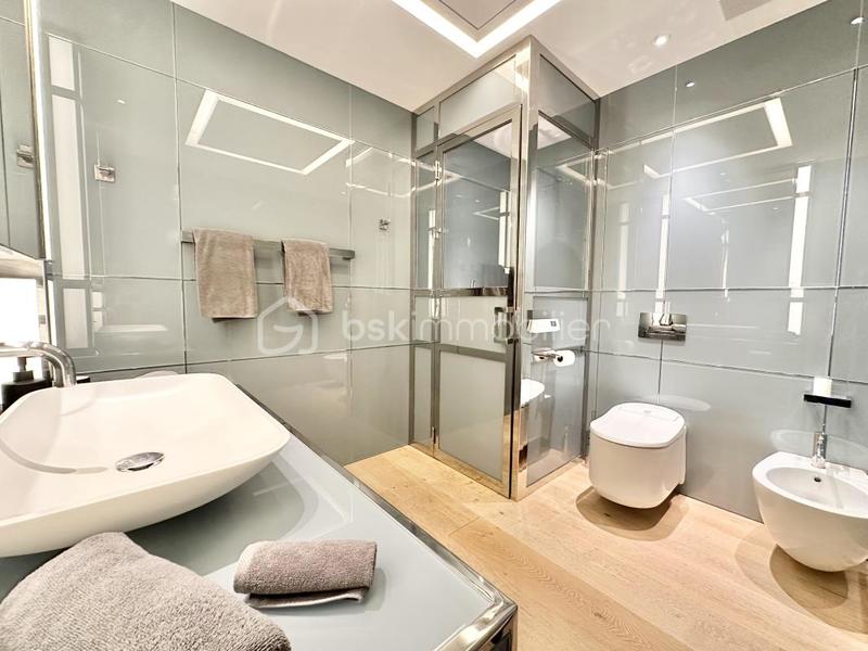 Appartement - 114 m² - 4 pièces