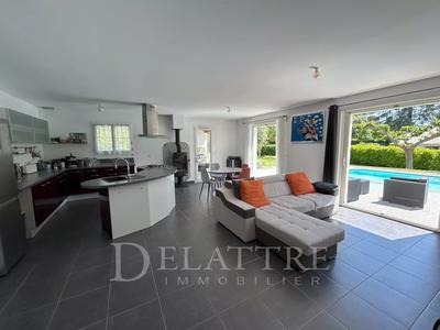 Villa - 160 m² - 7 pièces