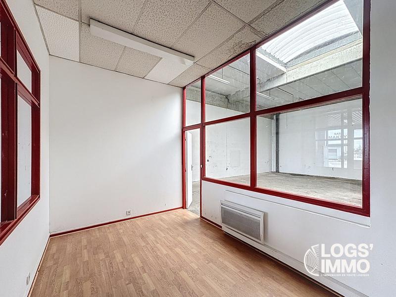Local d'activités - 200 m² - 3 pièces