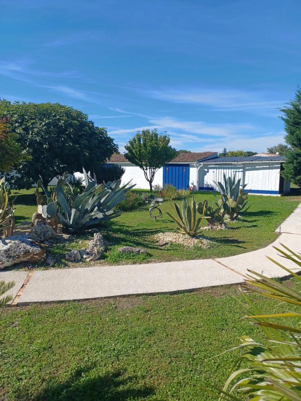 Demeure - 307 m² - 5 pièces