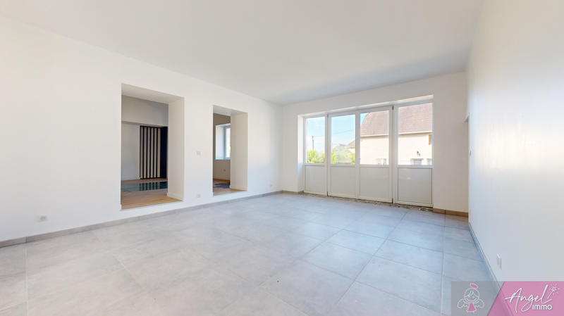 Maison de village - 192 m² - 8 pièces