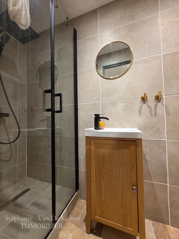 Appartement - 93 m² - 5 pièces