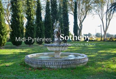 Manoir - 1 300 m² - 23 pièces