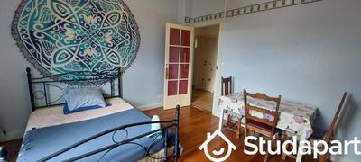 Chambre - 17 m² - 1 pièce