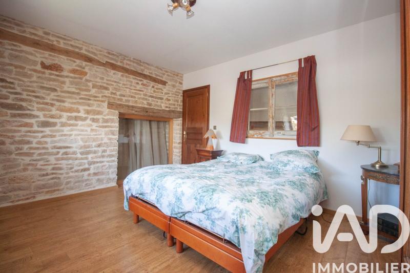 Maison - 280 m² - 8 pièces