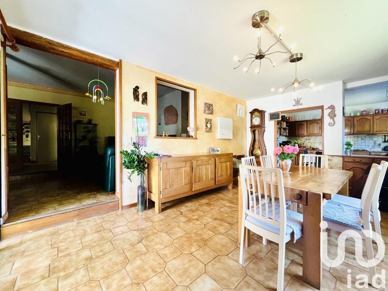 Maison - 180 m² - 7 pièces