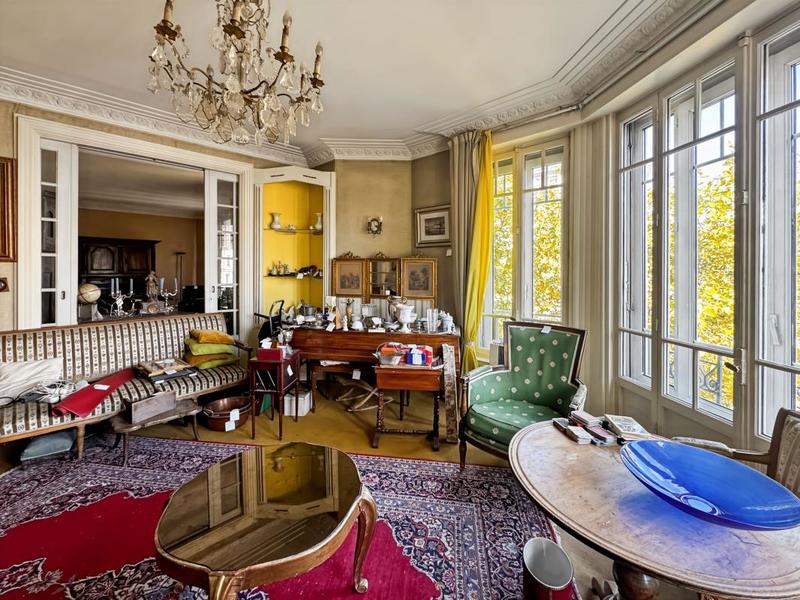 Appartement - 224 m² - 8 pièces