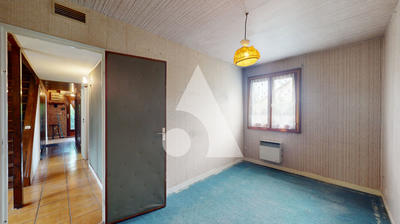 Maison - 136 m² - 6 pièces