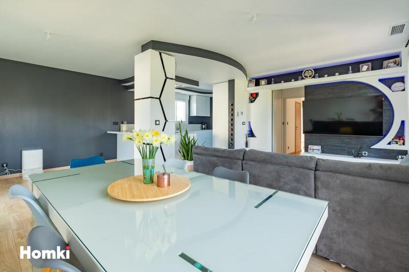 Maison - 96 m² - 4 pièces