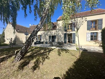 Maison - 190 m² - 8 pièces