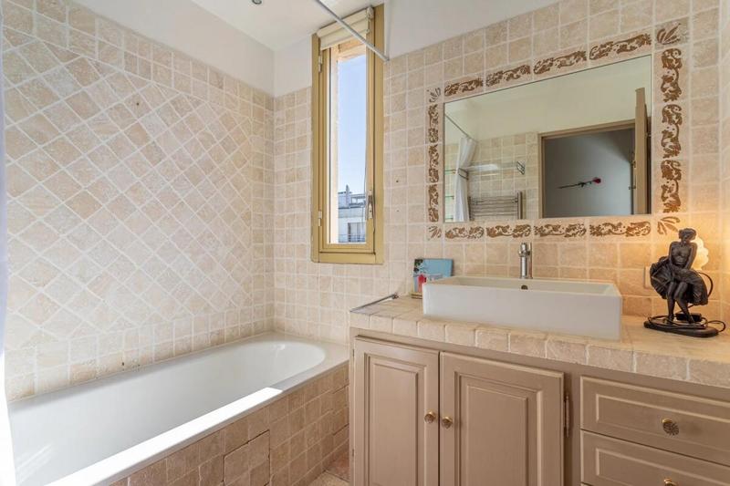 Appartement - 122 m² - 5 pièces