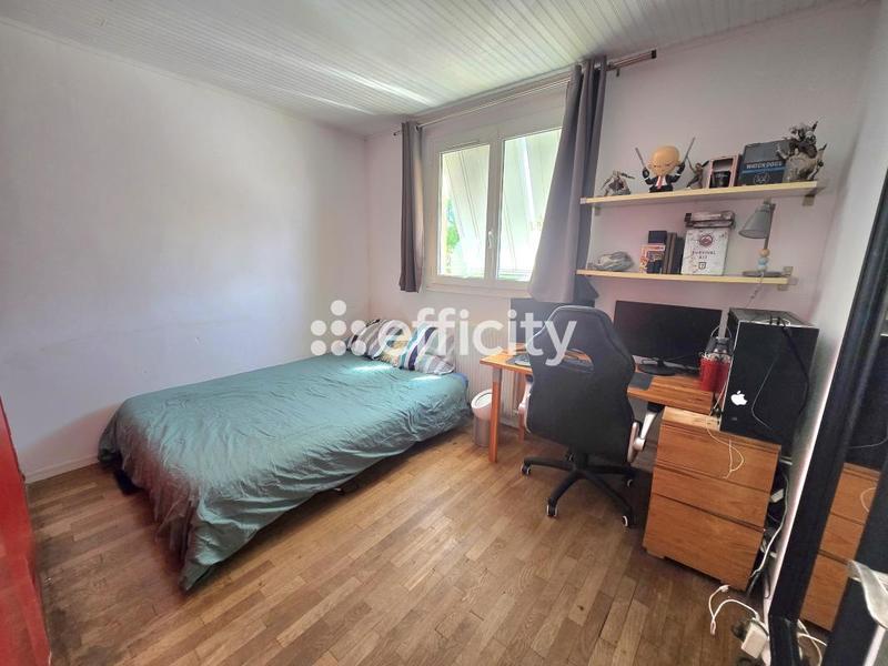 Maison - 95 m² - 6 pièces