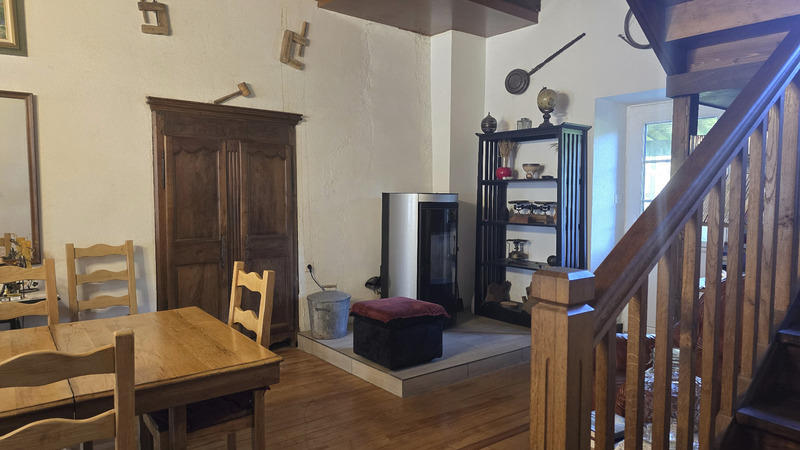 Maison - 147 m² - 5 pièces