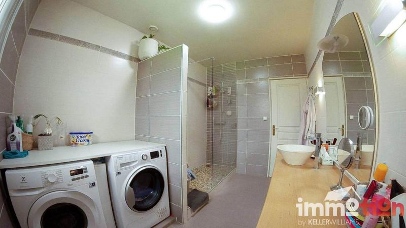 Maison - 175 m² - 9 pièces