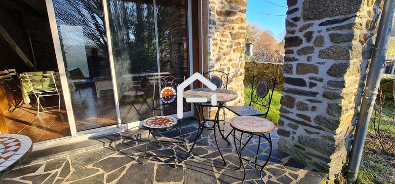 Maison en pierre - 91 m² - 4 pièces