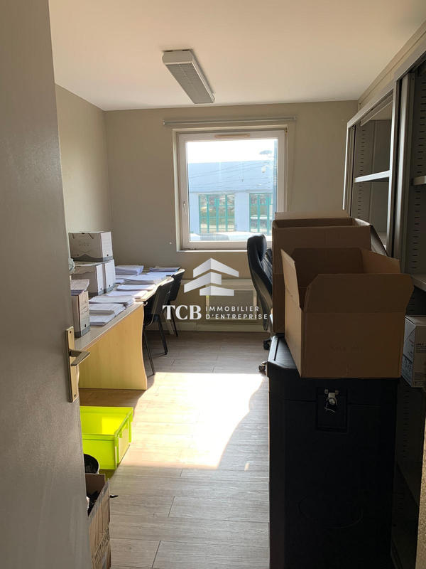 Bureau - 79 m² - 5 pièces