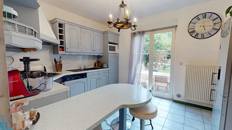 Maison chambre d'hôtes - 165 m² - 8 pièces