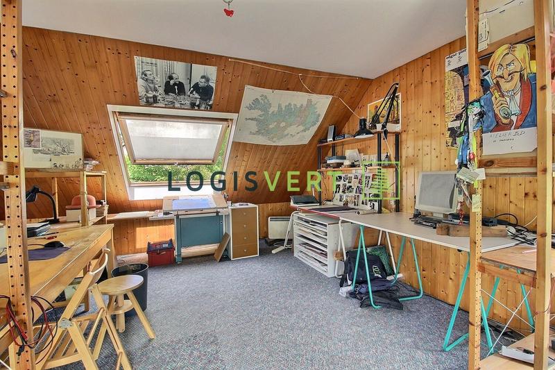 Maison - 205 m² - 10 pièces