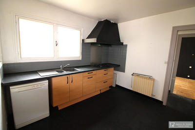 Maison ancienne - 301 m² - 10 pièces