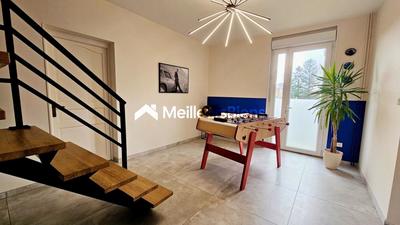 Maison - 204 m² - 7 pièces