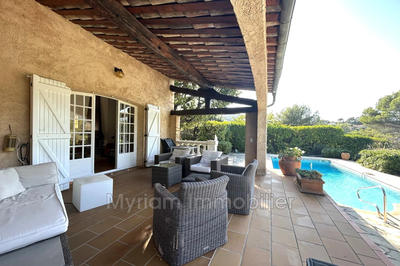 Villa - 168 m² - 5 pièces