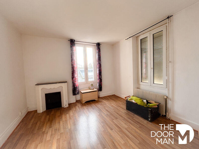 Maison bourgeoise - 245 m² - 9 pièces