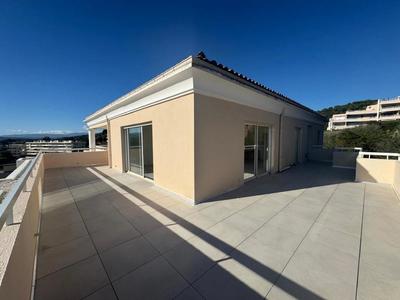 Appartement - 131 m² - 4 pièces