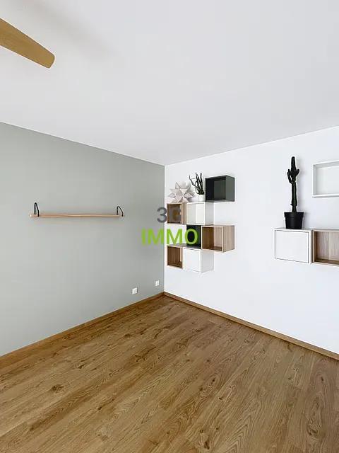 Maison - 121 m² - 6 pièces