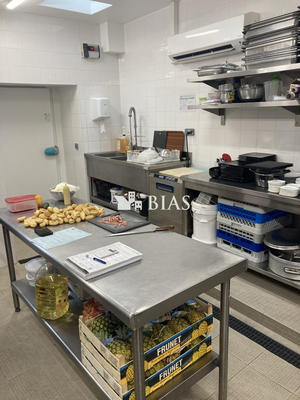 Fonds de commerce - 210 m²