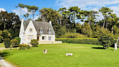 Maison - 169 m² - 9 pièces